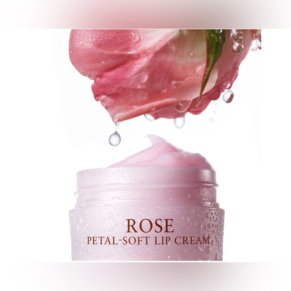 Bundle of the cosmetics. - Picture 4 of 10